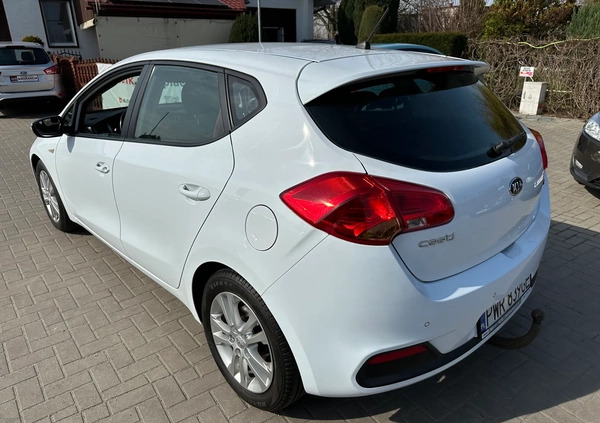 Kia Ceed cena 23900 przebieg: 216000, rok produkcji 2012 z Sianów małe 562